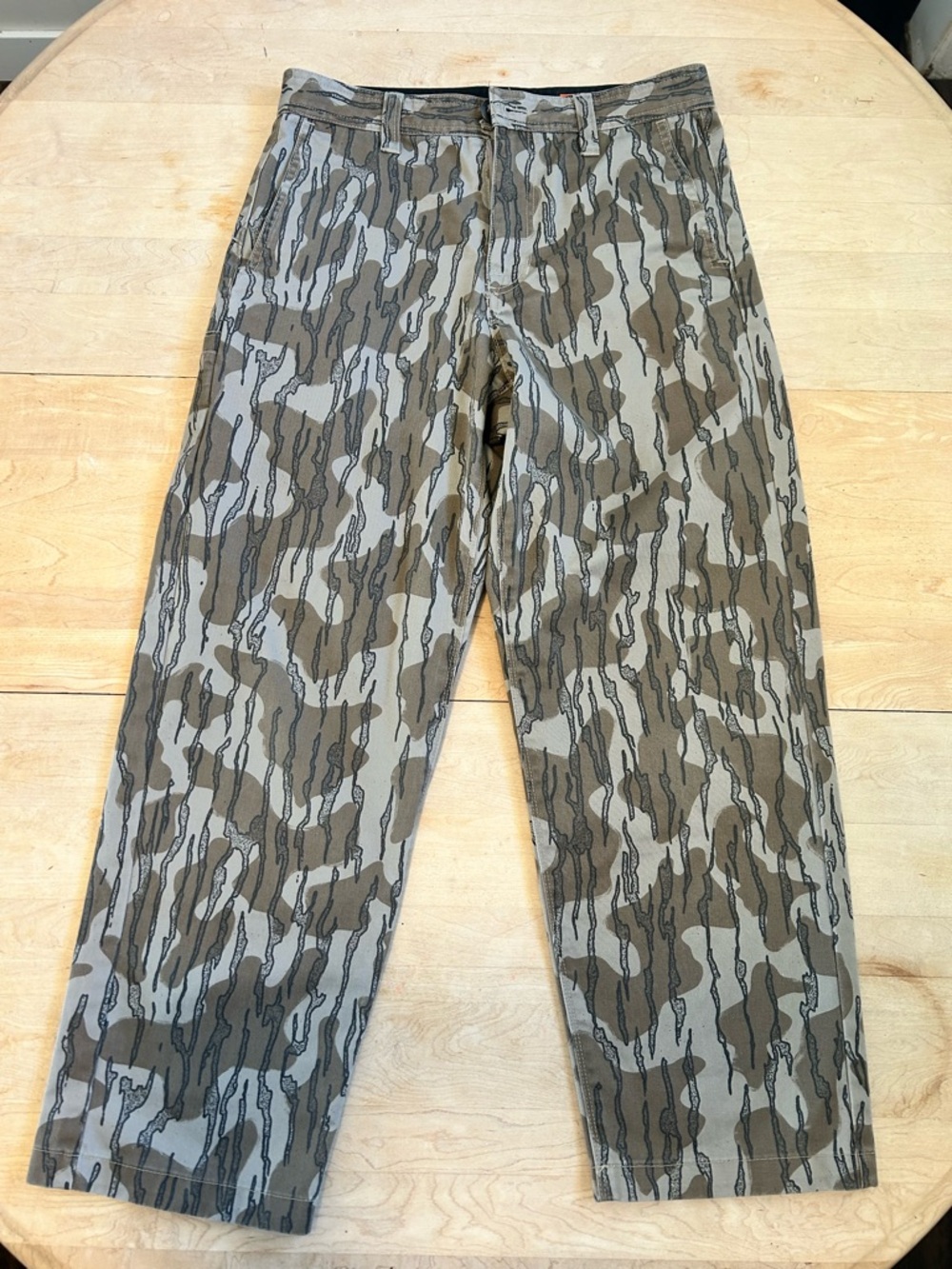 Camo Volcom work pant - Picture 2 of 4